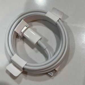 Apple USB-c to lighting